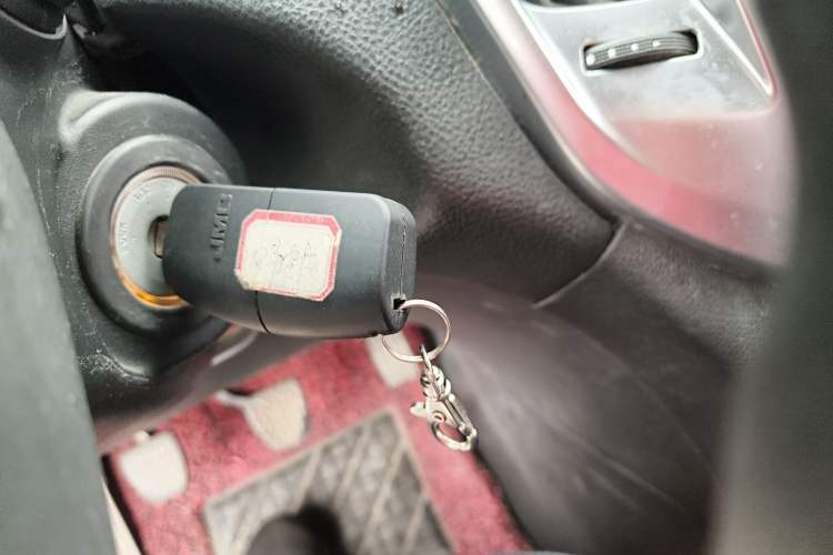 Used JMC Yuhu 7 2017 2.4T Classic Edition Diesel Two-Wheel Drive Luxury Version JX4D24A5L
