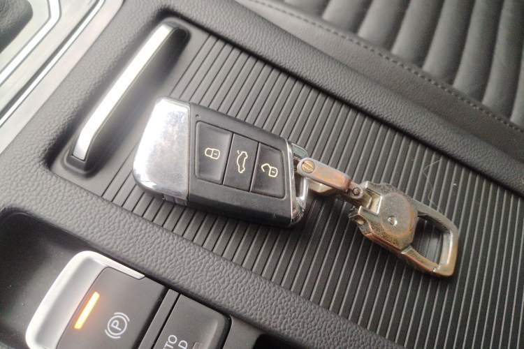 Used Volkswagen Magotan 2018 330TSI DSG Advanced Model
