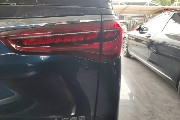 Used Buick GL8 2020 Avenir Avia Four-Seat Luxury Edition