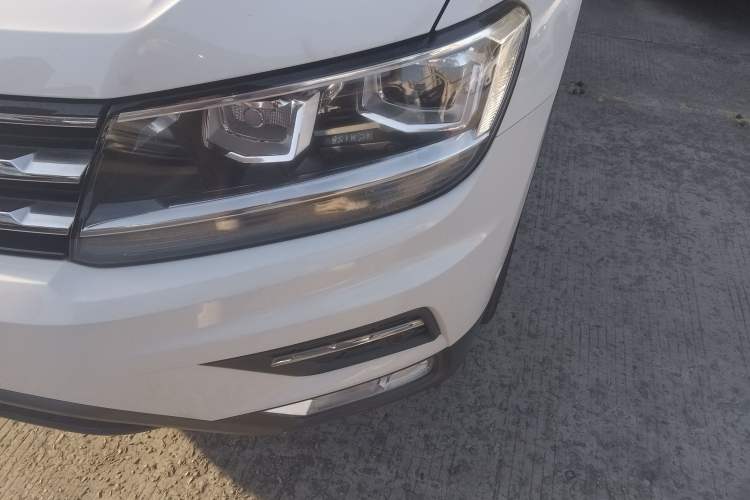 Used Volkswagen Tiguan L 2019 Revised 330TSI Automatic Two-Wheel Drive Smart & Luxury Edition China VI Standard
