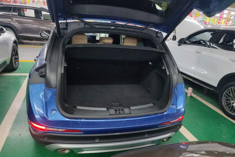 Used Lincoln Corsair 2021 2.0T Two-Wheel-Drive Luxury Edition
