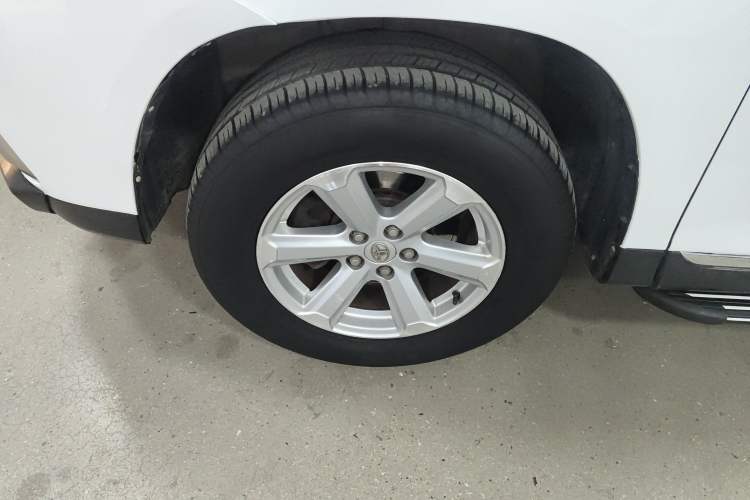 Used Toyota Highlander 2012 2.7L 2WD 5-Seater Elite Edition
