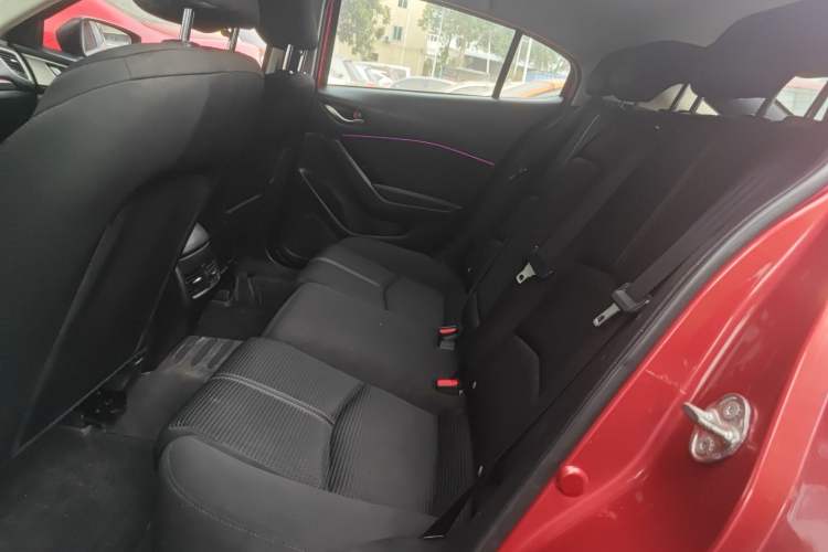 Used Mazda Mazda 3 Axela 2017 Hatchback 1.5L Automatic Luxury Model Emission Standard China V