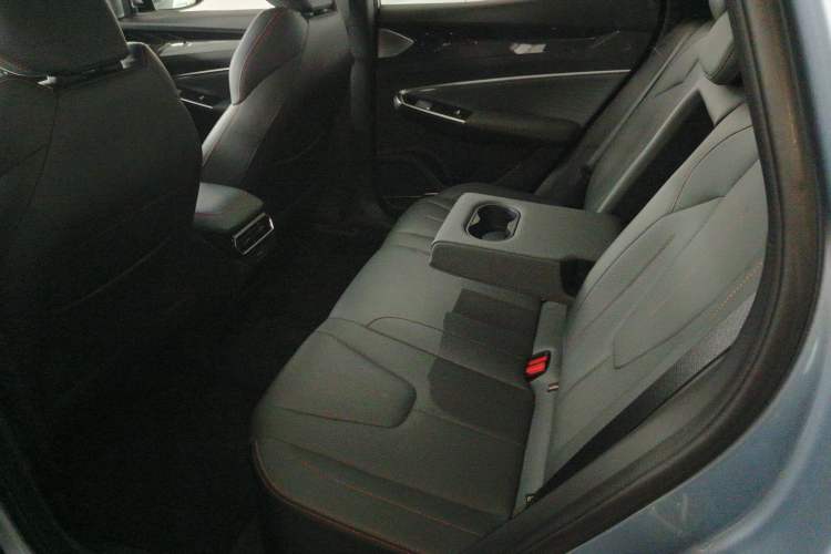 Used Geely Auto Emgrand X7 Sport 2024 1.5TD Prestige Edition
