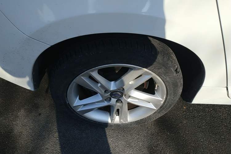 Used Volvo V60 2015 T5 Zhiya Edition
