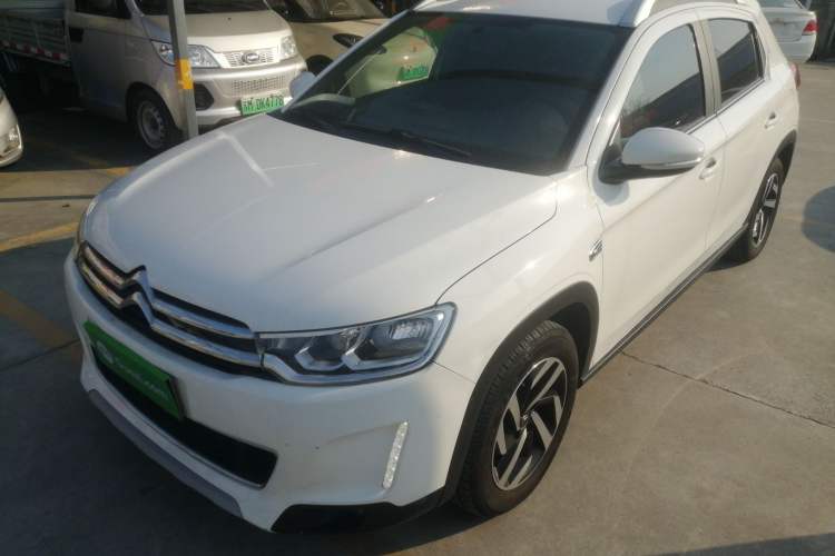 Used Citroen C3-XR 2015 1.6THP Automatic Pioneer Model
