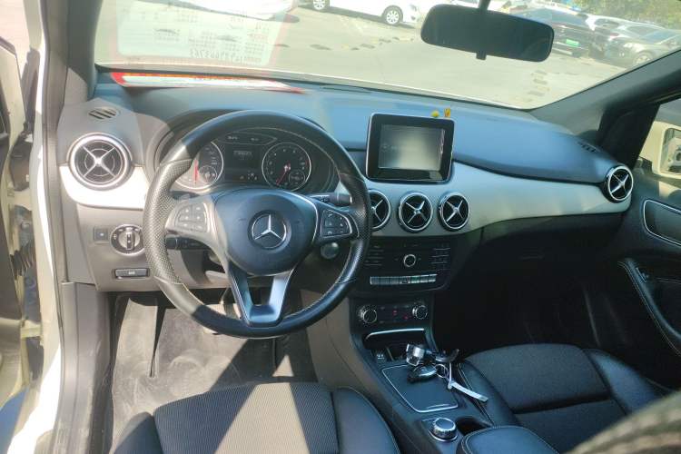 Used Mercedes-Benz B-Class 2015 B 200 Sport Edition