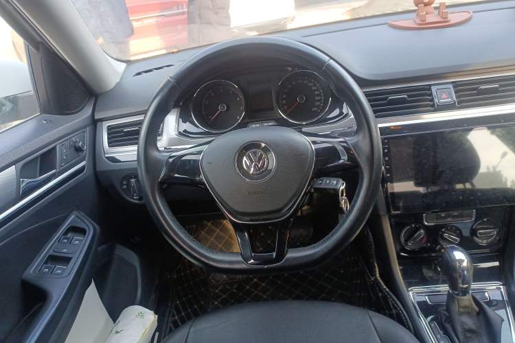 Used Volkswagen Bora 2017 1.6L Automatic Comfort Model
