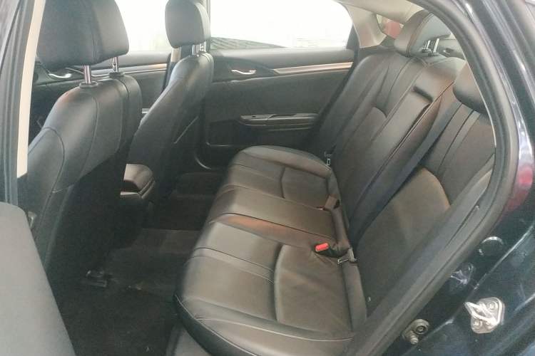 Used Honda Civic 2016 220TURBO CVT Prestige Edition
