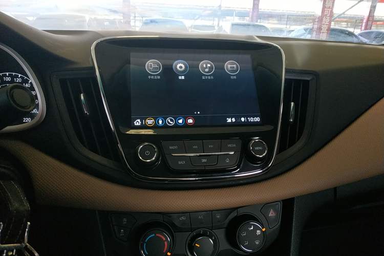 Used Chevrolet Monza 2022 320 Automatic Enjoyment Sunroof Version
