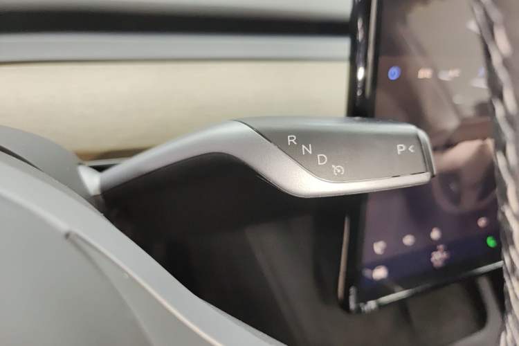 Used Tesla Model Y 2022 Rear-Wheel-Drive Version
