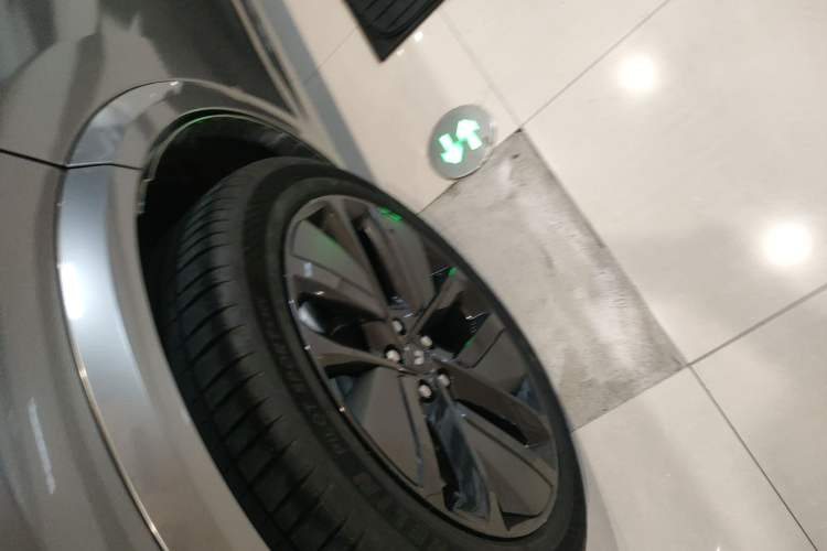 Used Li Auto L7 2023 Air model
