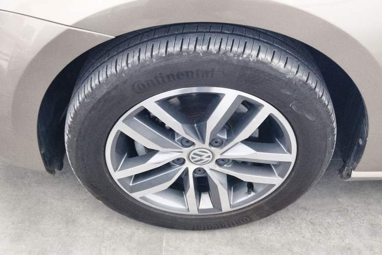 Used Volkswagen Golf 2016 230TSI Automatic Luxury Version