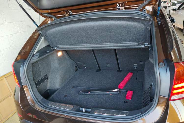 Used BMW X1 2014 sDrive18i Leading Model
