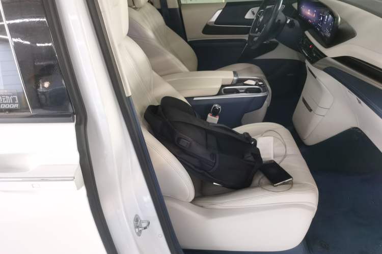 Used Buick Century 2023 2.0T Six-Seater Yinshi Edition