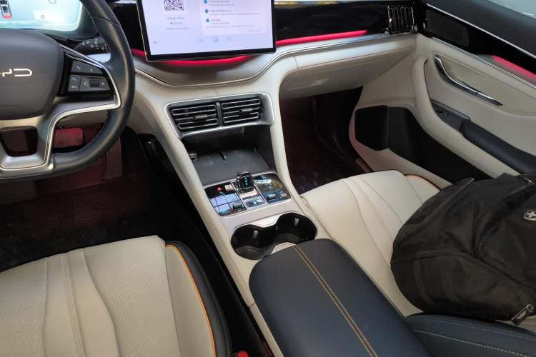 Used BYD Song PLUS New Energy 2023 Champion Edition DM-i 150KM Flagship PLUS
