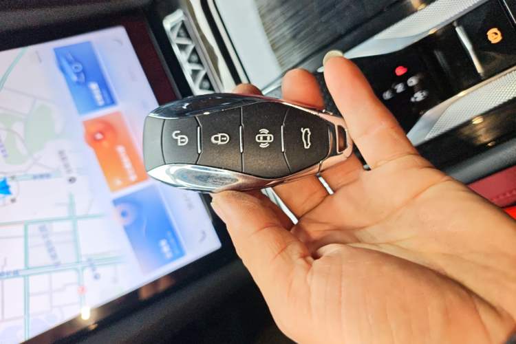 Used Hongqi H6 2023 2.0T ZhiShang Version