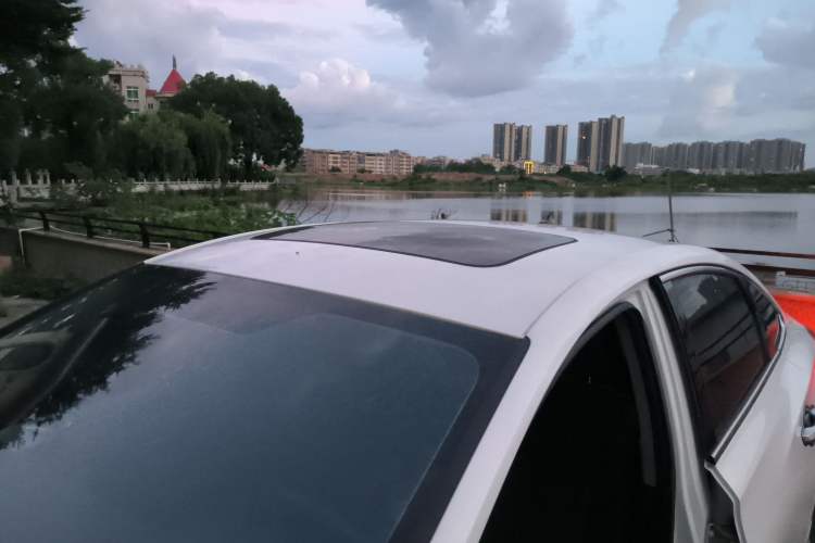 Used Changan Eado 2019 High-Energy Edition 1.6L GDI Manual Pioneer Model China VI Standard