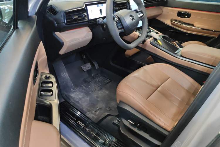 Used Nio ES8 2020 580 km Range Signature Edition Six-Seater Version
