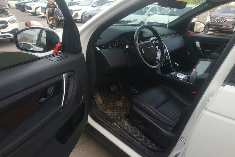 Used Land Rover Discovery Sport 2020 249 PS R-Dynamic Performance Edition
