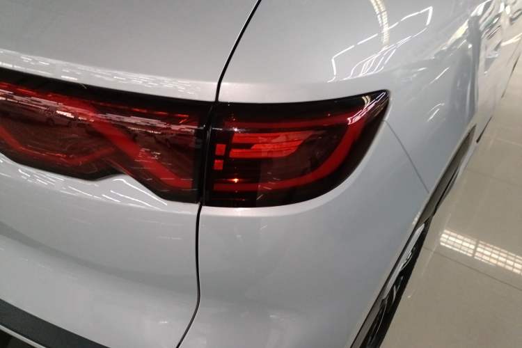 Used BYD Yuan UP 2025 Intelligent Driving Version 401 km Leading Edition