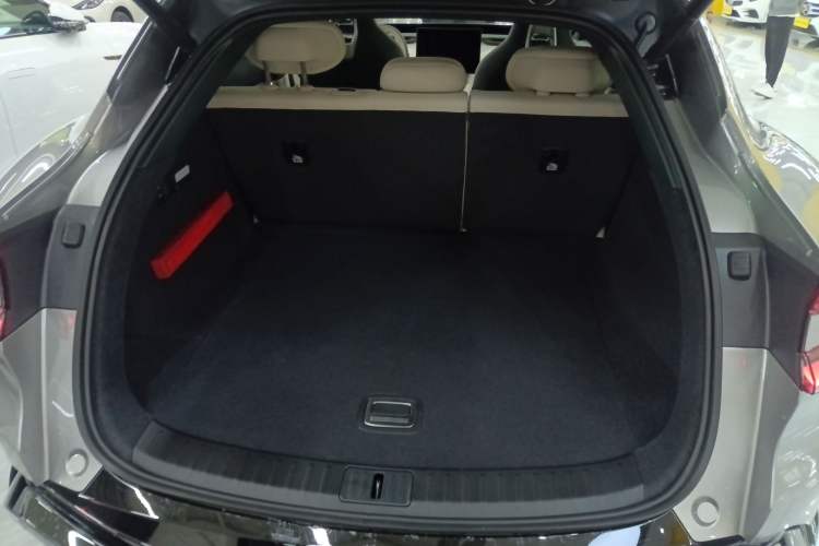 Used  YU7 2025 Ultra-Long Range All-Wheel Drive Pro Version
