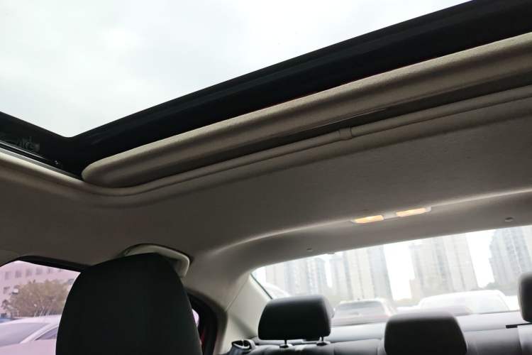 Used Mazda Mazda 3 Axela 2017 Sedan 1.5L Automatic Luxury Model Emission Standard China V
