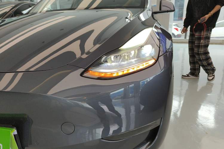 Used Tesla Model Y 2021 Standard Range Rear-Wheel Drive Version
