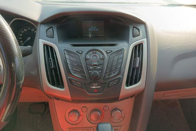 Used Ford Focus 2012 Sedan 1.6L Automatic Comfort Model
