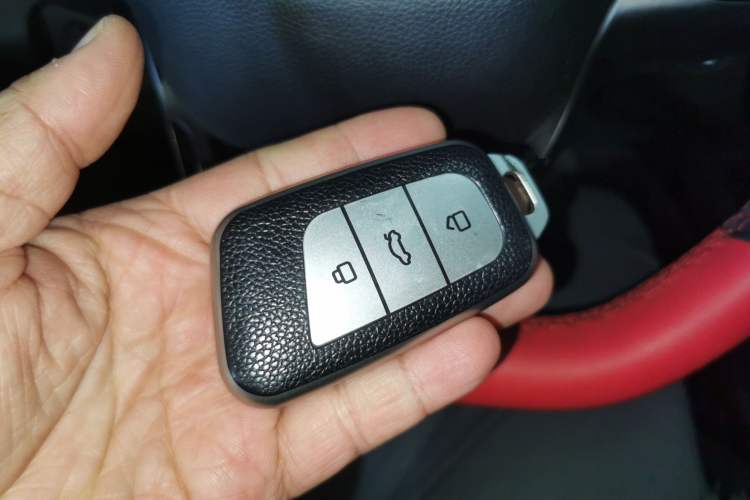 Used Chery Little Ant 2022 Sweet Pink Edition Half-Sugar Version Lithium Iron Phosphate 29.2 kWh 30 kW 301 km
