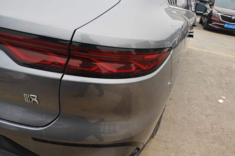 Used BYD Han 2022 EV Genesis Edition 715KM Front-Wheel-Drive Prestige Model
