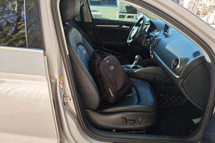 Used Audi A3 2014 Limousine 35 TFSI Automatic Comfort Model
