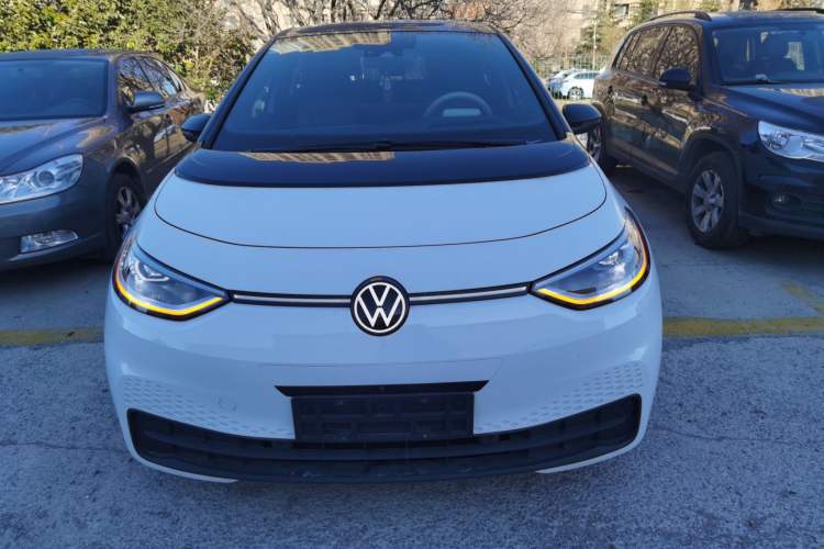 Used Volkswagen ID.3 2025 Smart Edition Outstanding Model
