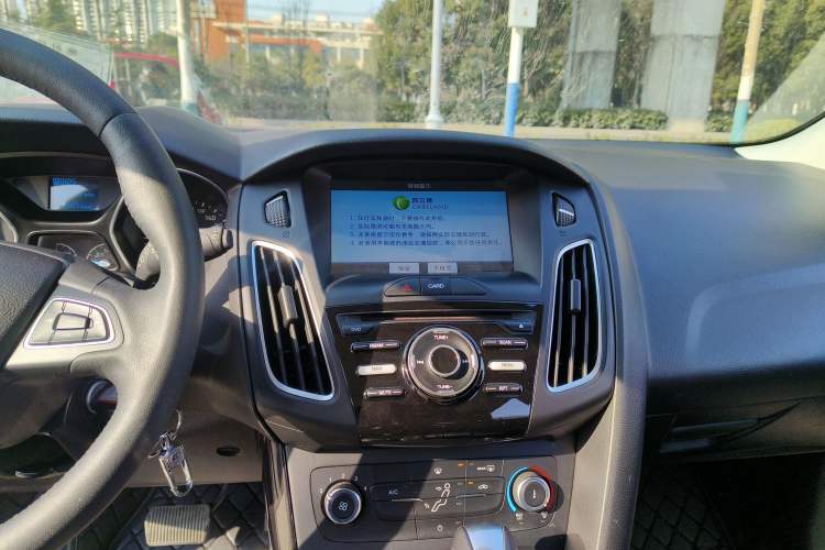 Used Ford Focus 2018 Hatchback Classic 1.6L Automatic Trendy SmartDrive Edition