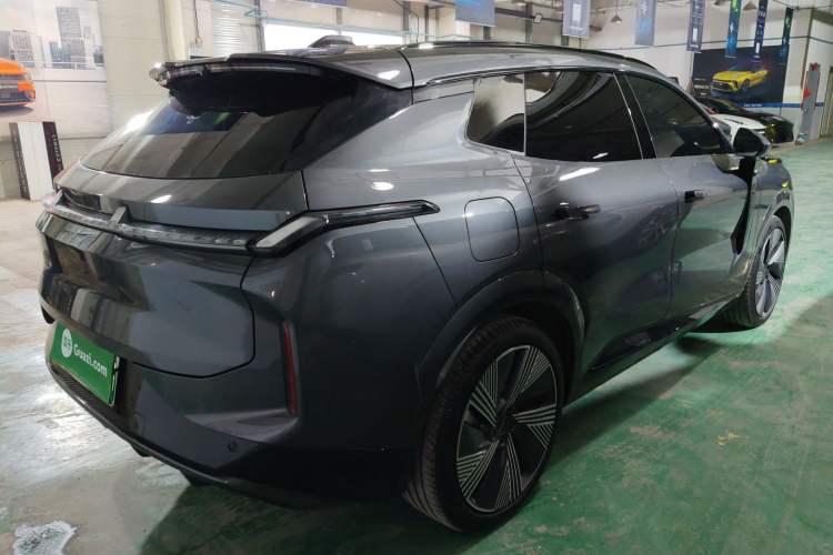 Used Lynk & Co 08 EM-P 2023 120km Long-Range Halo