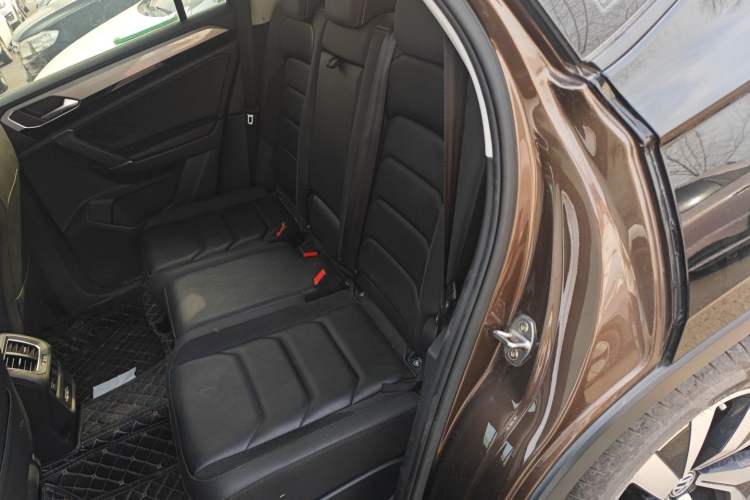 Used Volkswagen Tayron 2019 330TSI Two-Wheel Drive Luxury Model China VI Standard