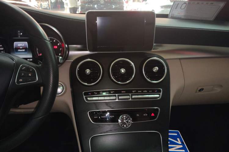 Used Mercedes-Benz C-Class 2017 Facelift C 200 L Sport Edition
