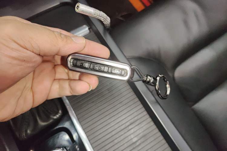 Used Volvo XC60 2019 T5 4x4 Smart Edition China VI Standard