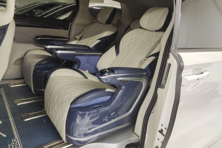 Used Buick GL8 2020 ES Land Cruiser 653T Comfort Edition
