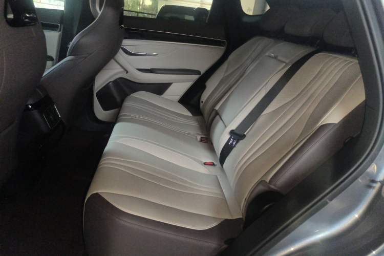 Used BYD Song PLUS New Energy 2025 DM-i Intelligent Driving 160KM Flagship Model
