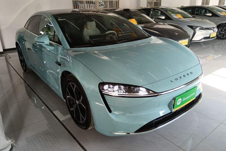 Used Hima Luxeed S7 2025 705 km Pro
