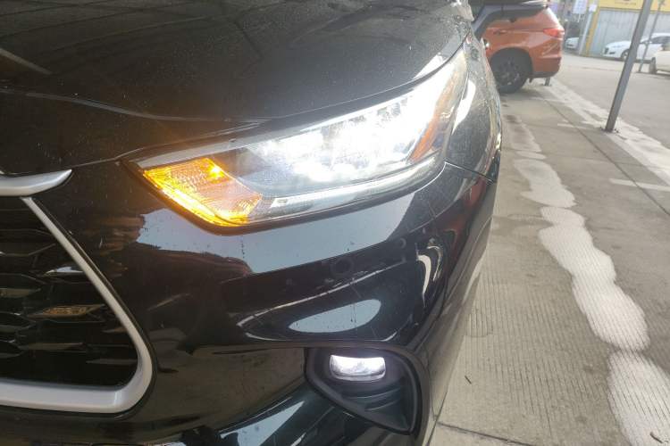 Used Toyota Highlander 2022 Dual-Engine 2.5L Four-Wheel Drive Luxury Edition 7 Seats