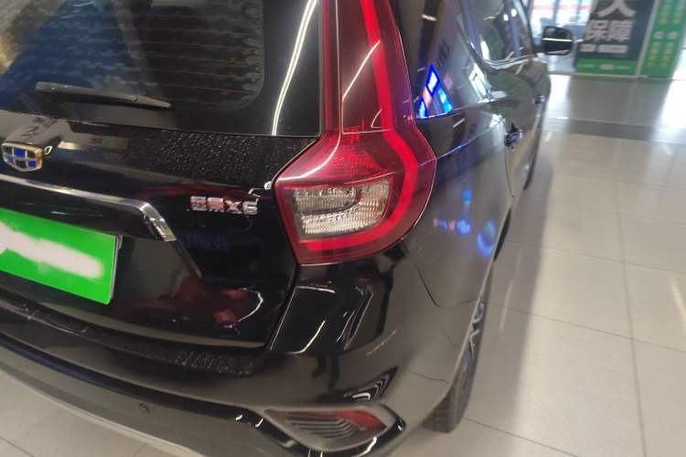 Used Geely Auto Vision X6 2019 1.4T CVT 4G Connected Luxury Version China VI Standard
