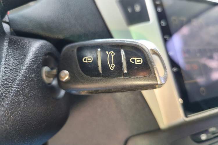 Used Peugeot 301 2017 1.6L Manual Comfort Edition
