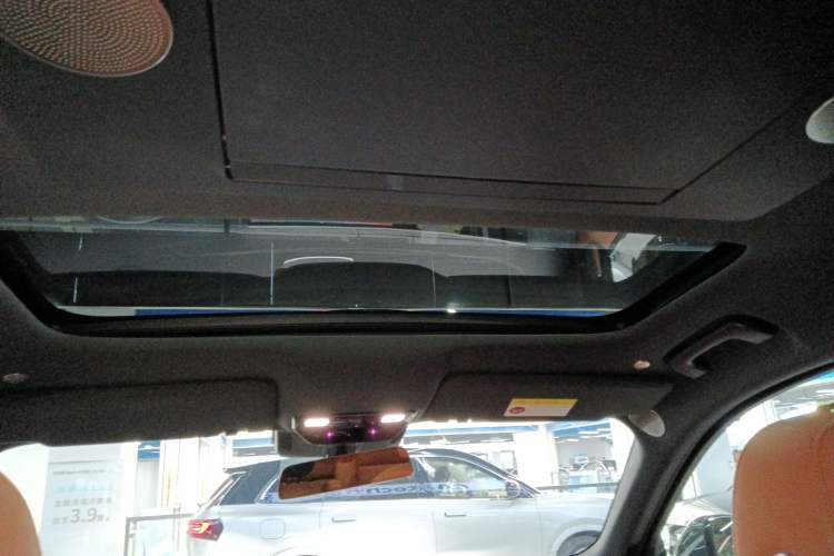 Used Li Auto L8 2023 Max model