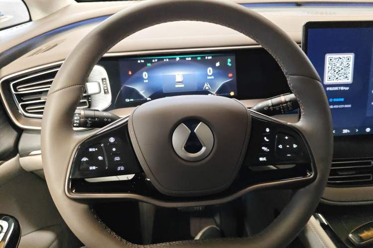 Used Denza D9 2022 DM-i 970 Four-Wheel Drive Flagship Model
