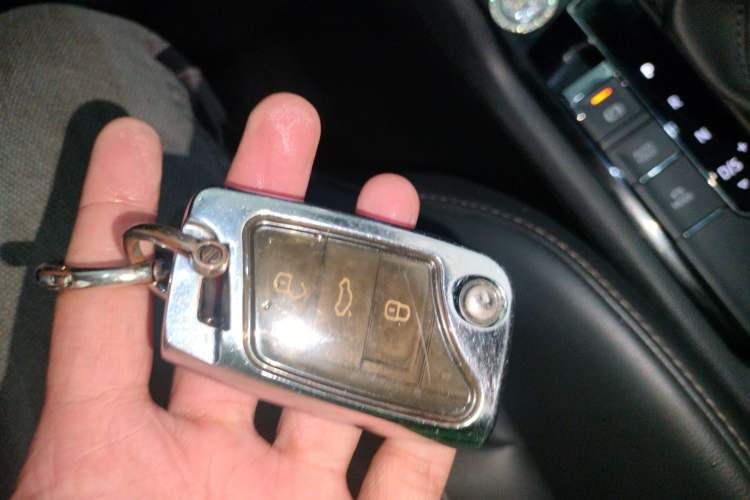 Used Volkswagen Tharu 2021 280TSI Two-Wheel-Drive Luxury Edition
