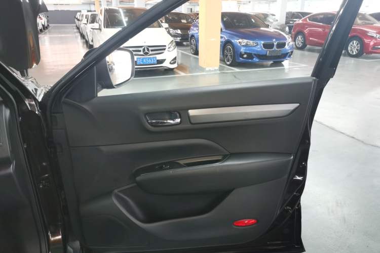 Used Renault Koleos 2018 2.0L Two-Wheel Drive Comfort Edition
