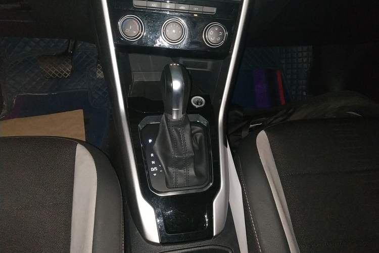 Used Volkswagen T-ROC 2021 Revised Version 280TSI DSG Two-Wheel Drive Elite Connect Edition