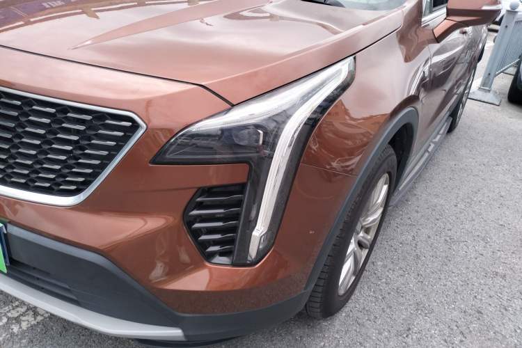 Used Cadillac XT4 2018 28T Two-Wheel Drive Leading Version
